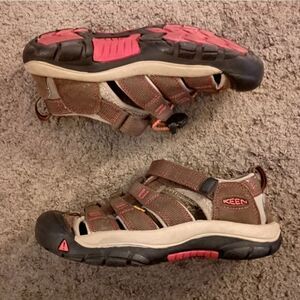 Keen Newport H2 Youth Boys Size 1 Waterproof Brown Hiking Sandals PRE-OWNED